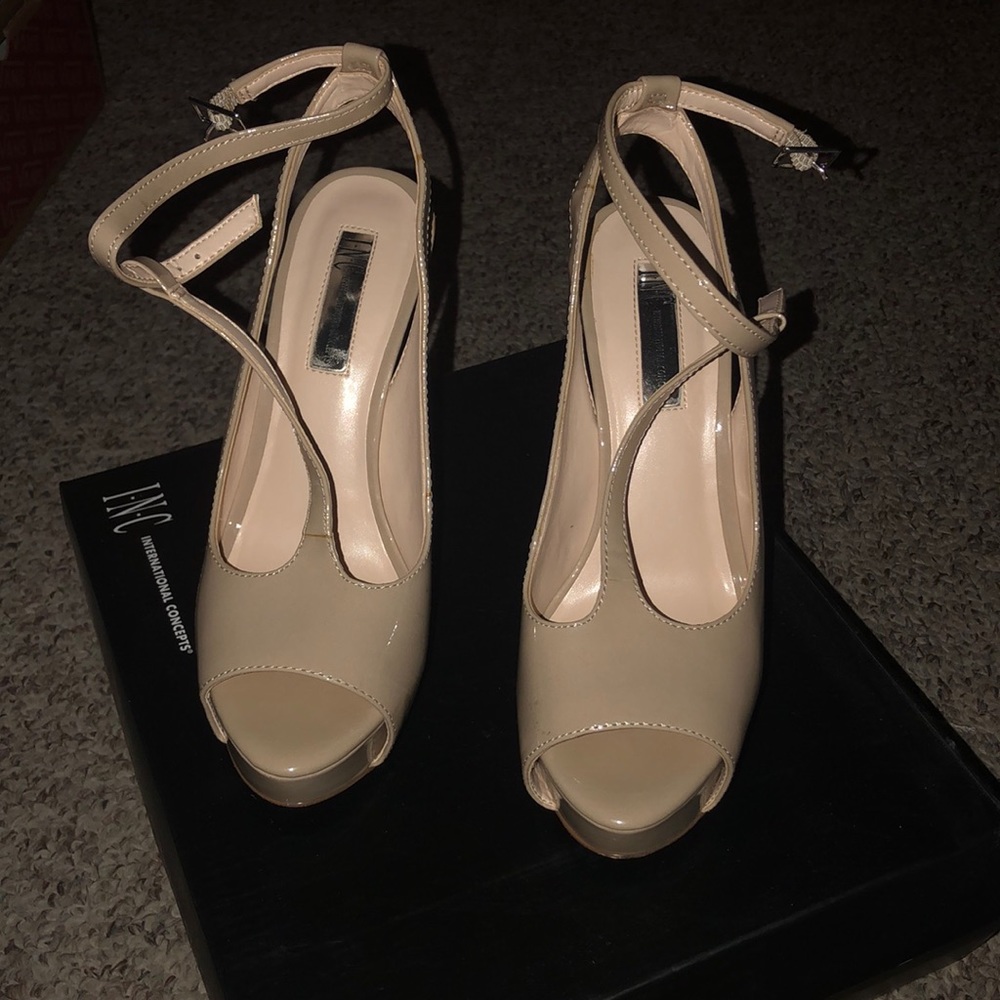 Platforms - Picture 2 of 3